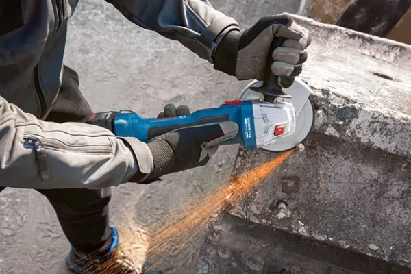 BOSCH GWS 18V-7 Cordless Angle Grinder BODY ONLY, CARTON 06019H9003 - Image 4